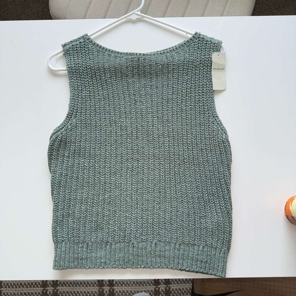 Abercrombie and Fitch Knit Sweater Sleeveless Top